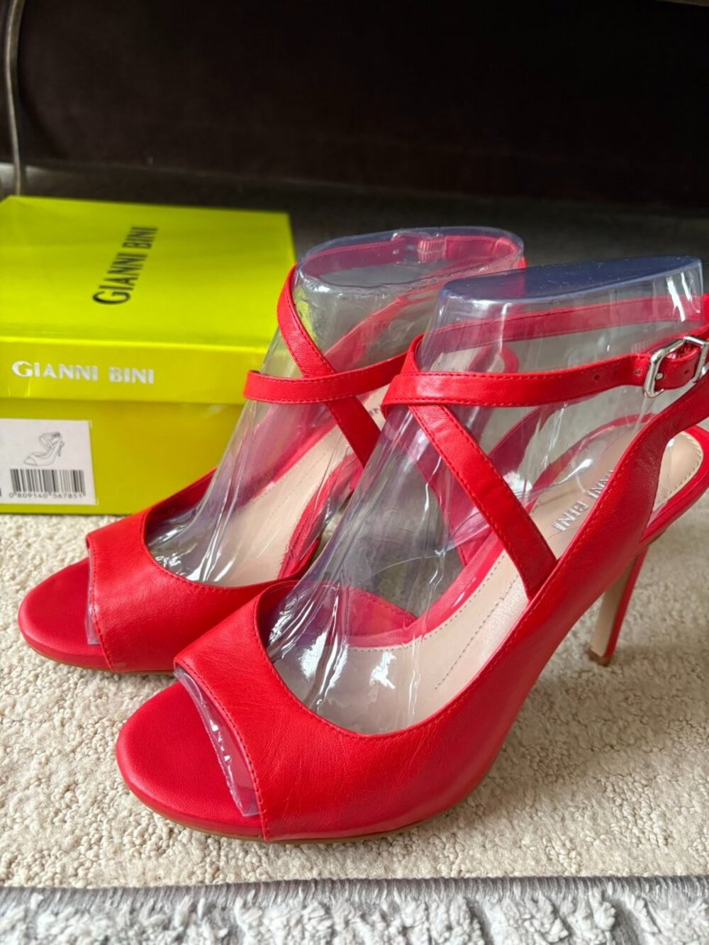 NWT Gianni Bini Aminaa Leather Criss Cross Ankle Strap Dress Sandals - Sz 9
